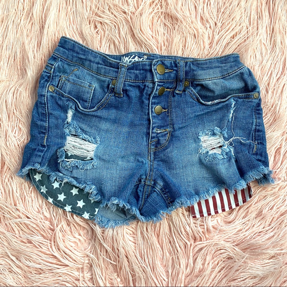 Massimo American Flag Fringe Jean Shorts. Size 0
